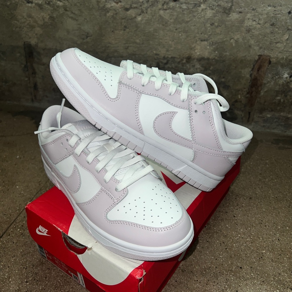 Nike Dunk Light Violet (Venice) (Size 6.5 Men / Size 8 Women) (New)